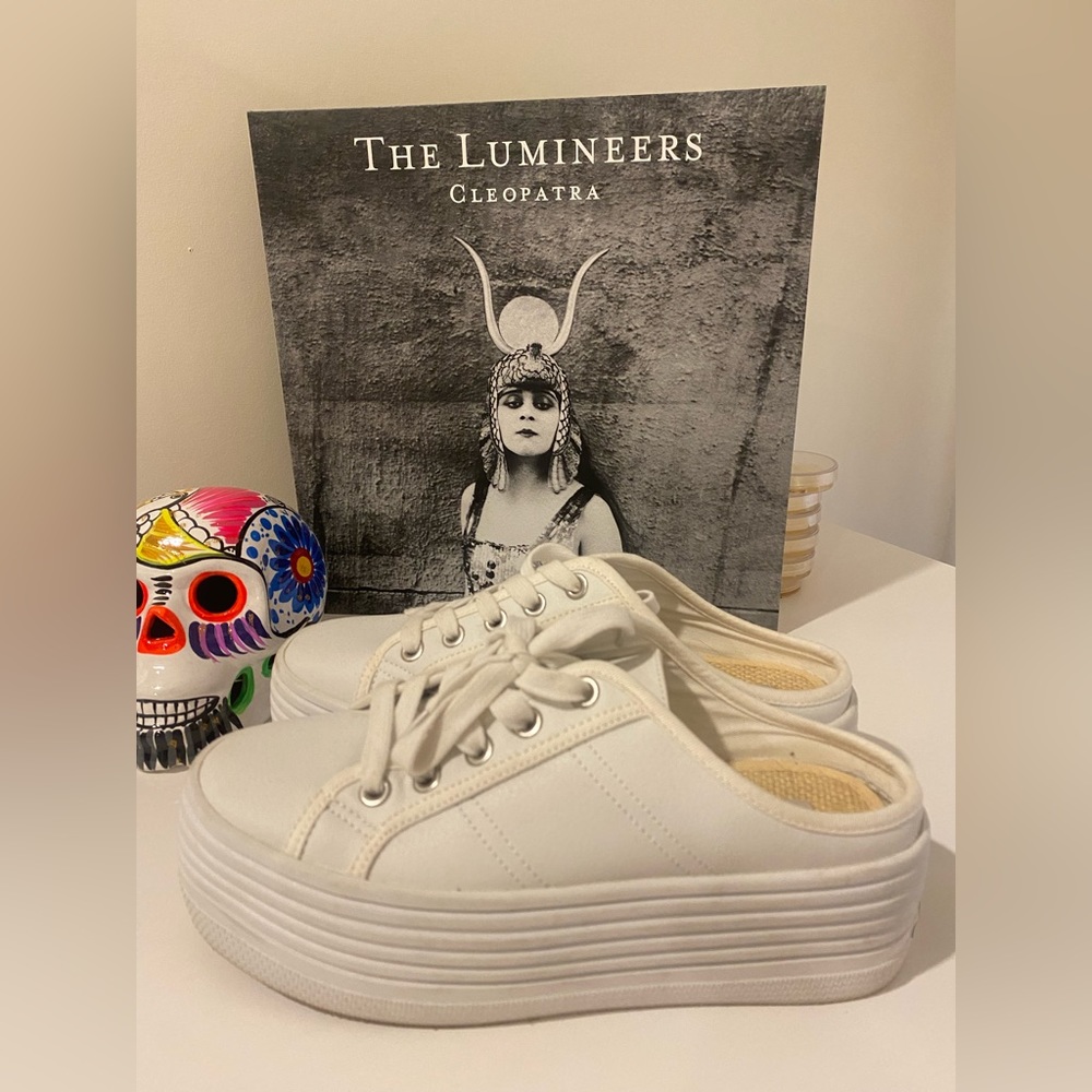 Steve Madden Like-New Platform Sneakers
